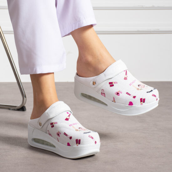 Zuecos de trabajo de piel con plataforma y tira trasera para esteticistas | TUASOLEA