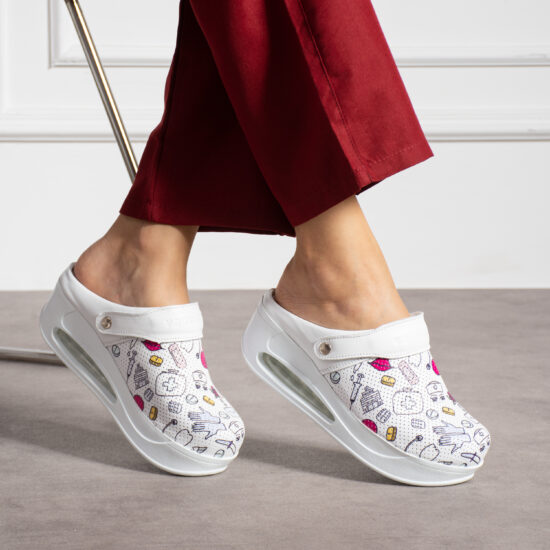 Zuecos sanitarios blancos de piel con plataforma y tira trasera | TUASOLEA