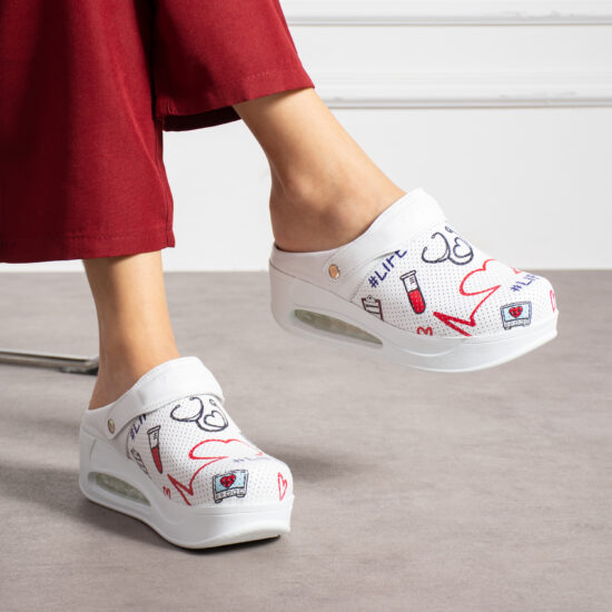 Zuecos sanitarios blancos de piel con plataforma y tira trasera | TUASOLEA