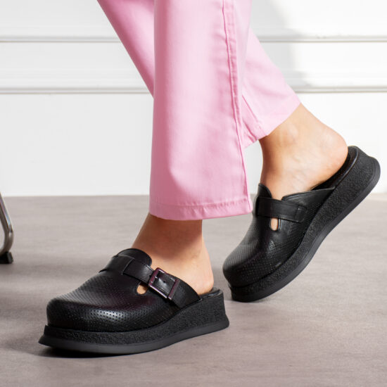 Zuecos de trabajo negros de piel cómodos y antideslizantes | TUASOLEA