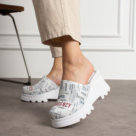 Zuecos sanitarios de piel con cuña para mujer | TUASOLEA