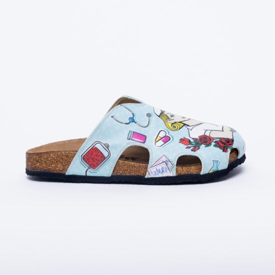 Zuecos planos azules de enfermera con hebilla | TUASOLEA