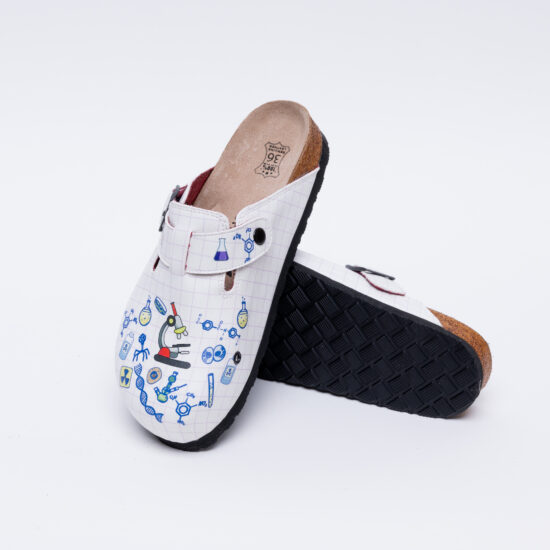 Zuecos sanitarios planos para laboratorio | TUASOLEA