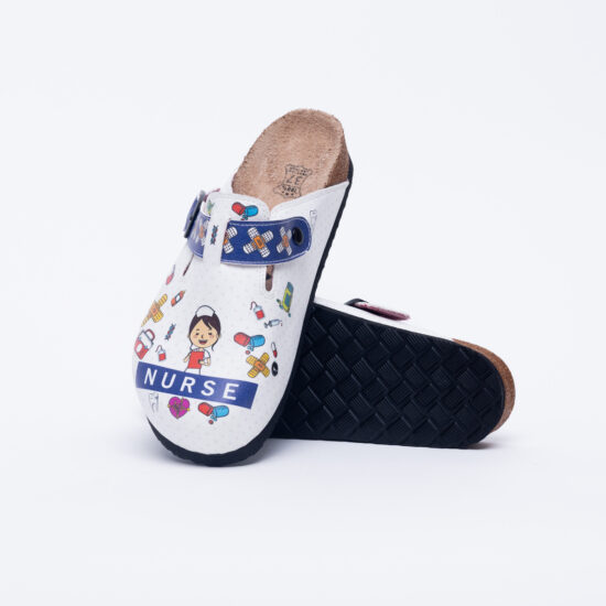 Zuecos planos blancos de enfermera con hebilla | TUASOLEA
