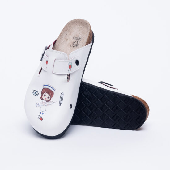 Zuecos planos blancos de enfermera con hebilla | TUASOLEA