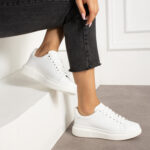 Zapatillas blancas casual de piel para mujer