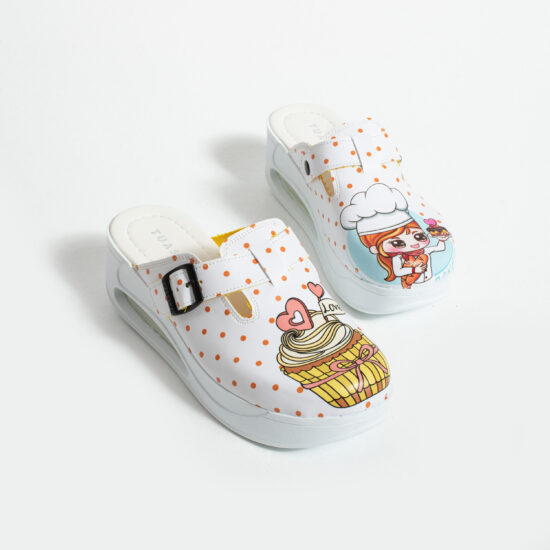 Alternative view of Zuecos con plataforma anatómica para cocina