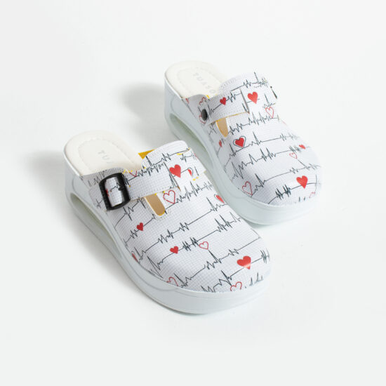 Zuecos sanitarios de mujer con plataforma para enfermeras | TUASOLEA