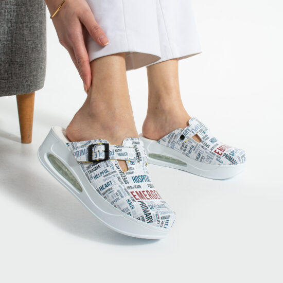 Alternative view of Zuecos sanitarios de mujer con plataforma para enfermeras