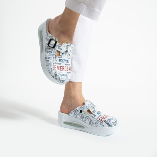 Zuecos sanitarios de mujer con plataforma para enfermeras | TUASOLEA