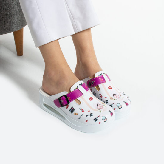 Alternative view of Zuecos con plataforma anatómica para esteticistas