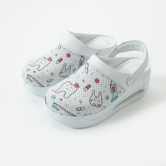 Alternative view of Zuecos sanitarios de piel con plataforma y tira trasera para dentistas