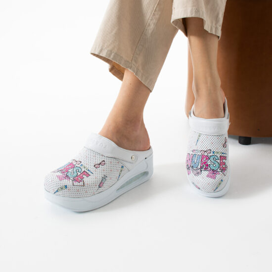 Zuecos sanitarios de piel con plataforma y tira trasera | TUASOLEA