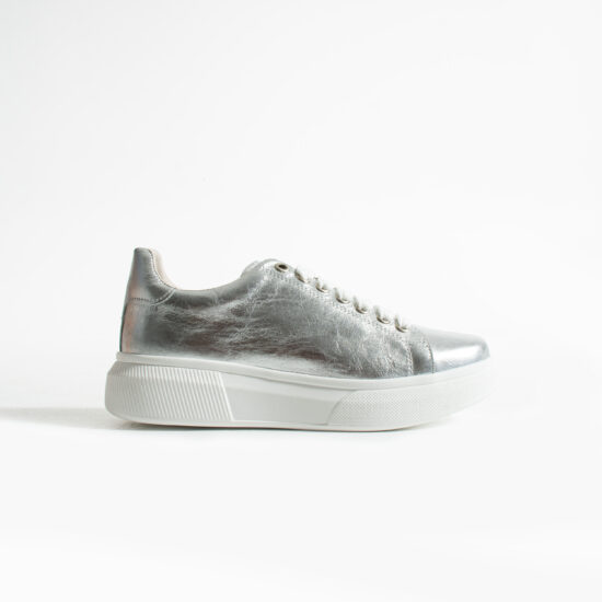 Zapatillas plateadas casual de piel para mujer | TUASOLEA