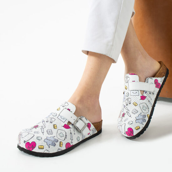 Zuecos sanitarios planos de piel para mujer | TUASOLEA