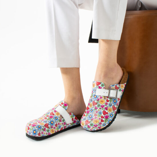 Zuecos planos de piel para mujer con diseño colorido | TUASOLEA