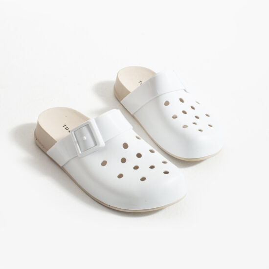 Zuecos de goma mujer con agujeros blancos | TUASOLEA