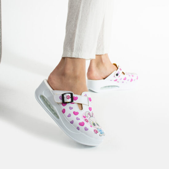 Zuecos de trabajo con plataforma y diseño colorido | TUASOLEA