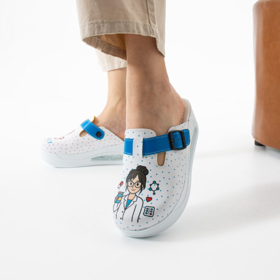 Alternative view of Zuecos sanitarios mujer con plataforma para farmacia