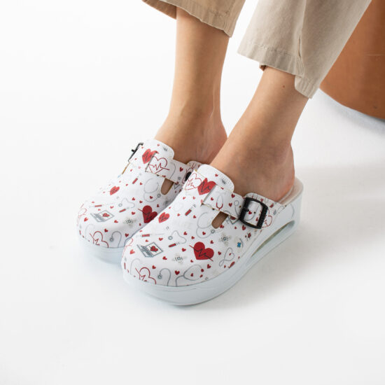 Zuecos sanitarios mujer con plataforma para enfermeras | TUASOLEA