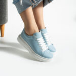 Zapatillas azules casual de piel para mujer