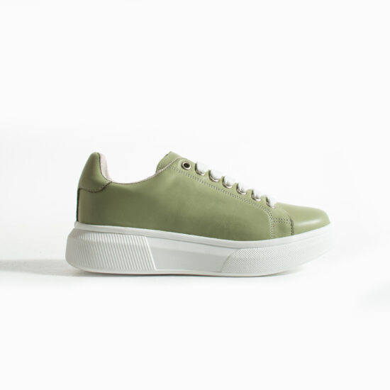 Zapatillas de mujer de piel natural color verde | TUASOLEA