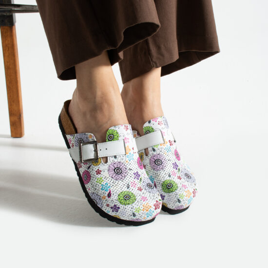 Zuecos planos cómodos para mujer con dibujos de piel natural | TUASOLEA