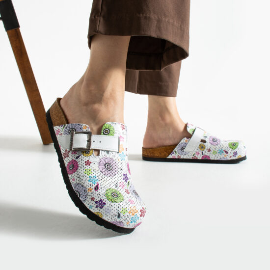 Zuecos planos cómodos para mujer con dibujos de piel natural | TUASOLEA