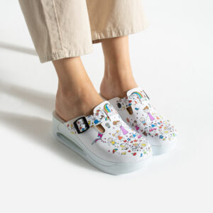 Zuecos de trabajo con plataforma para maestras Zuecos con plataforma mujer Maestras y guarderías