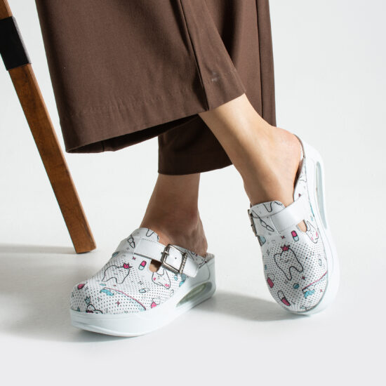 Alternative view of Zuecos de trabajo de piel con plataforma para dentistas