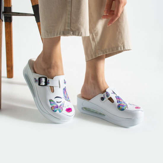 Zuecos de trabajo con plataforma y diseño colorido | TUASOLEA