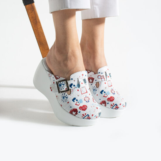 Zuecos sanitarios de piel con plataforma alta | TUASOLEA