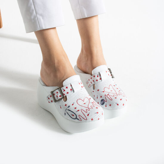 Zuecos sanitarios de piel con plataforma alta | TUASOLEA