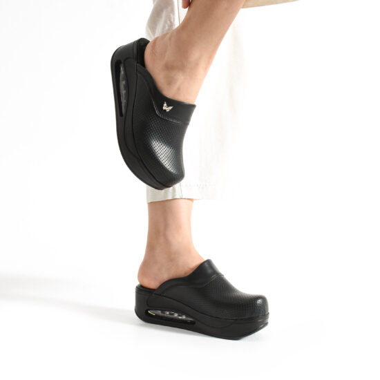 Zuecos con plataforma mujer negros de piel ecológica | TUASOLEA