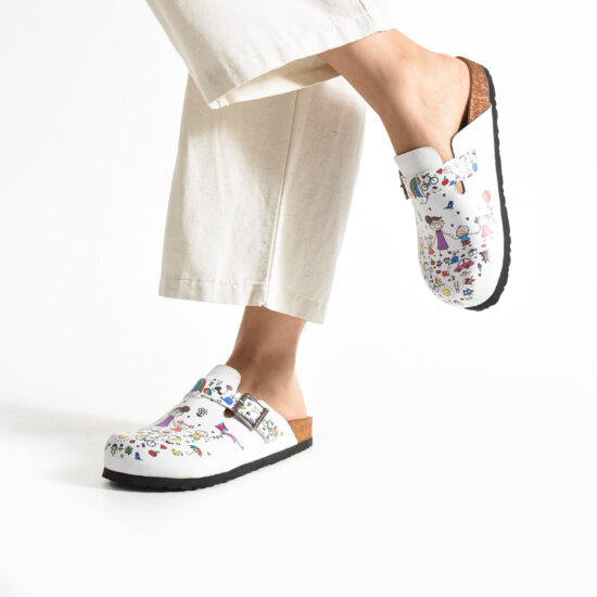 Zuecos planos estampados con hebilla para maestras | TUASOLEA