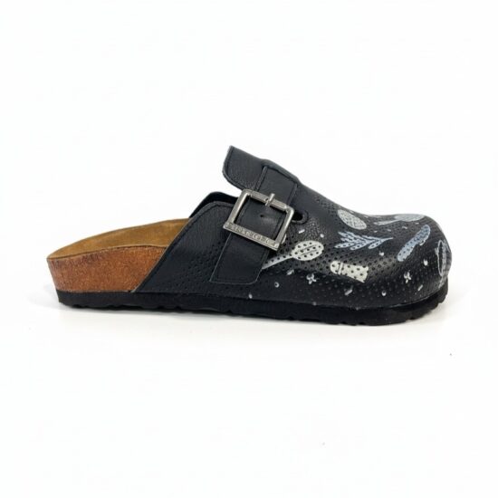 Zuecos de cocina estampados planos de piel natural con hebilla | TUASOLEA