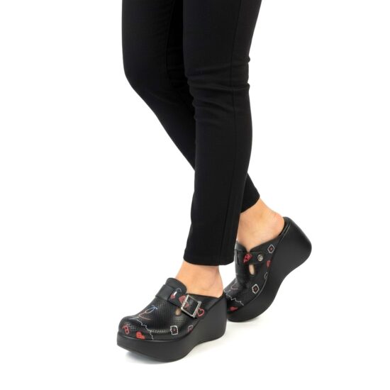 Zuecos sanitarios de piel con plataforma alta | TUASOLEA