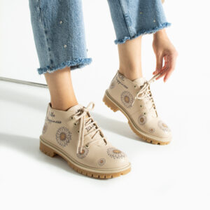 Botines planos beige de piel para mujer con cordones Botines mujer