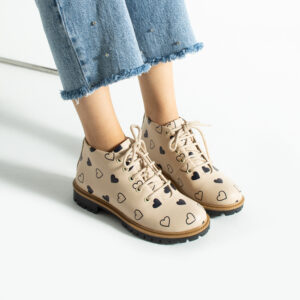 Botines planos beige de piel para mujer con cordones Botines mujer