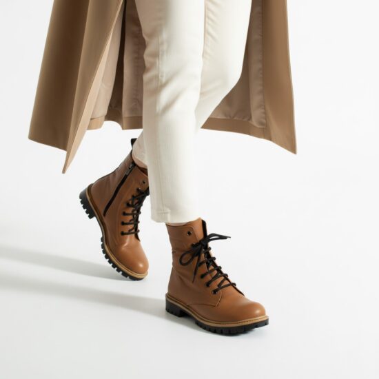 Botas planas de piel marrones para mujer | TUASOLEA