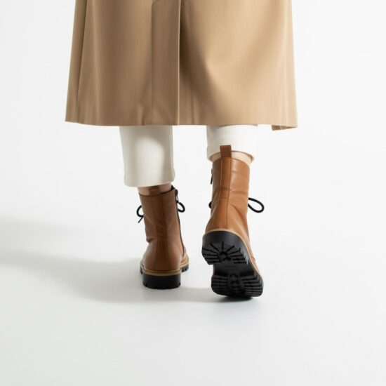 Botas planas de piel marrones para mujer | TUASOLEA