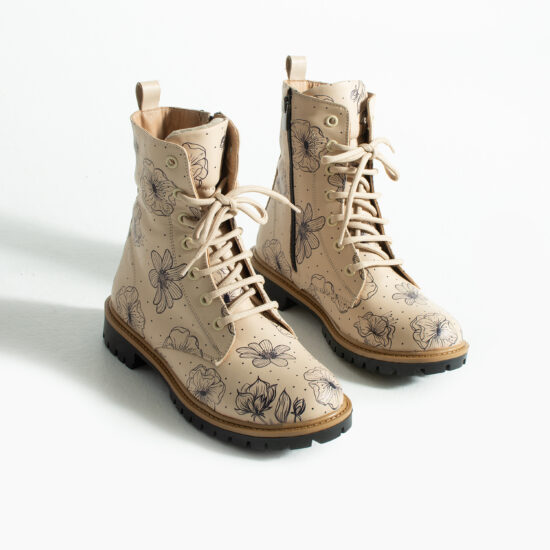 Botas planas de piel beige para mujer con cordones | TUASOLEA