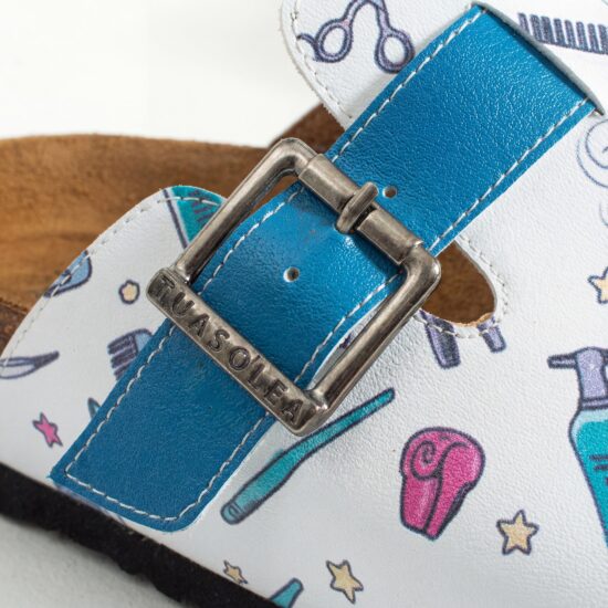 Zuecos planos estampados para peluquera | TUASOLEA