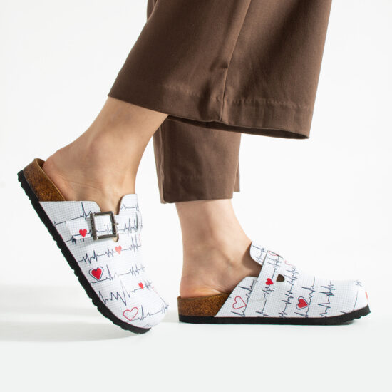 Zuecos planos estampados para enfermera | TUASOLEA