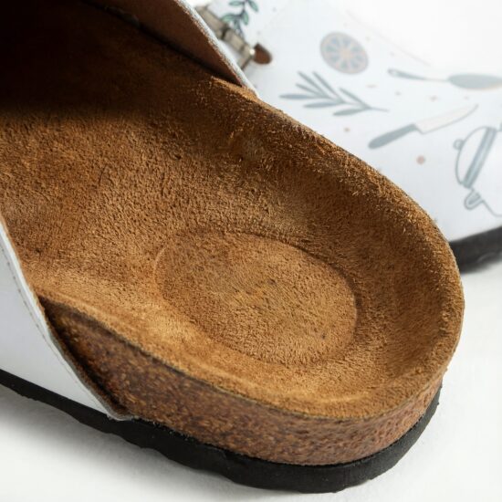 Zuecos planos estampados para cocina | TUASOLEA