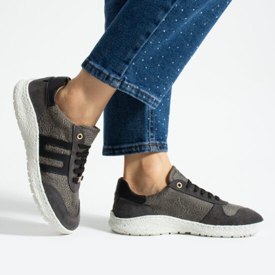 Zapatos barefoot mujer con horma ancha - Graphite | TUASOLEA