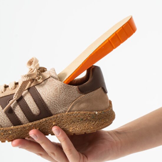 Zapatos barefoot mujer con horma ancha - Almond | TUASOLEA