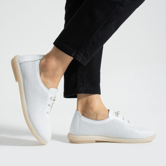 Zapatos cómodos blancos de piel para mujer con memory foam - Естествена кожа