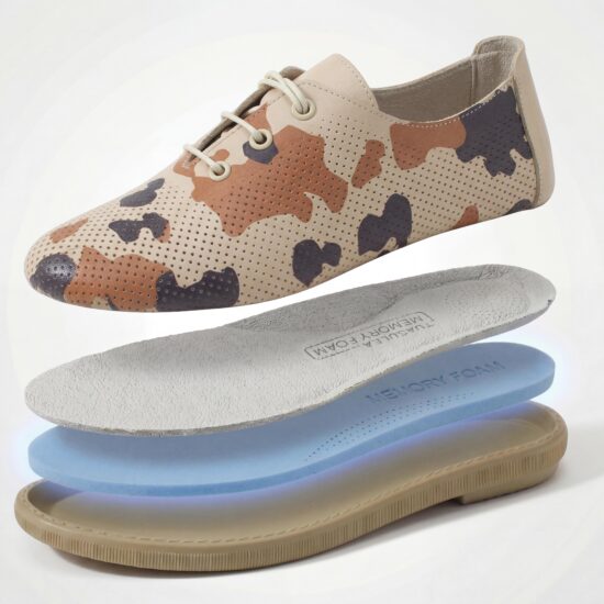 Zapatos cómodos con estampado camuflaje de piel para mujer con memory foam - vista superior
