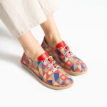 Zapatos cómodos de piel para mujer con memory foam y estampado geométrico